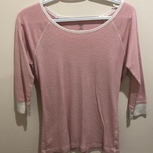 Red and white striped 3/4 sleeve gap